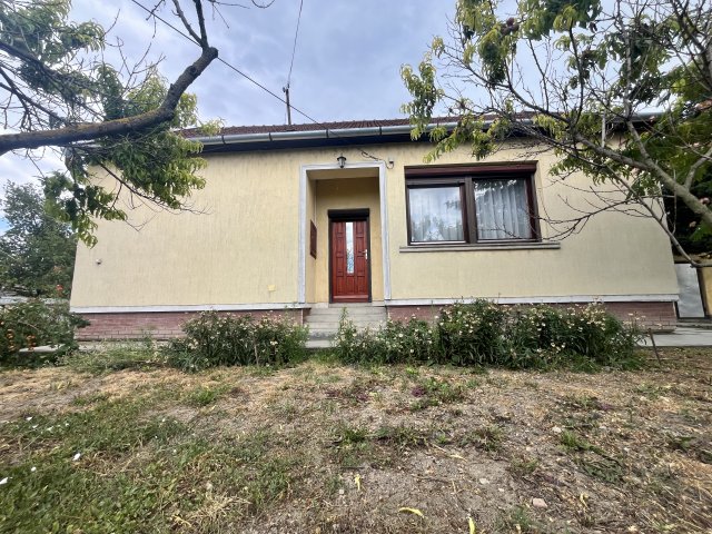 Eladó családi ház, Sarkadon 21.9 M Ft, 2 szobás