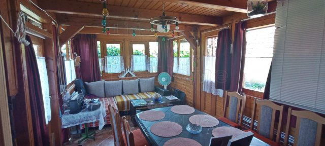 Eladó nyaraló, Alsópáhokon 46.9 M Ft, 2 szobás