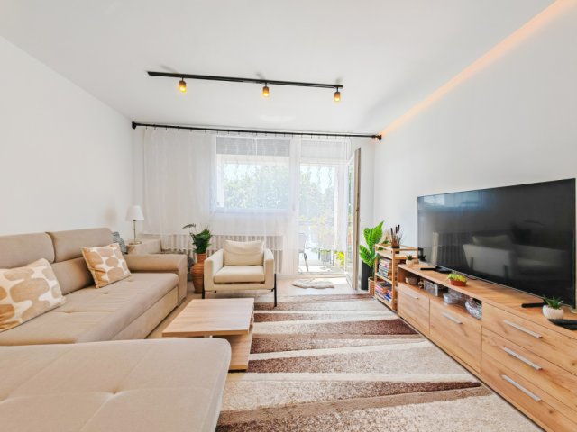 Eladó panellakás, Gödöllőn 69.9 M Ft, 2 szobás