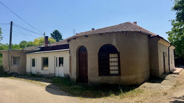 Eladó üzlethelyiség, Polgárdin 25.9 M Ft, 4 szobás