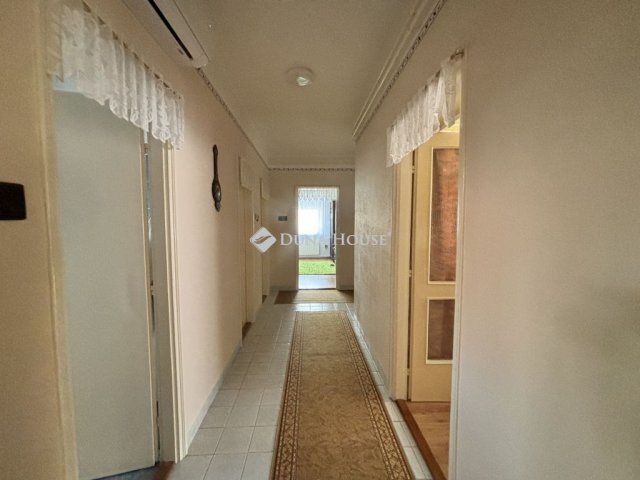 Eladó családi ház, Jászberényben 85 M Ft, 4 szobás