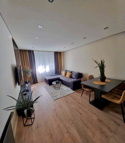 Eladó téglalakás, Szegeden 94.9 M Ft, 4 szobás