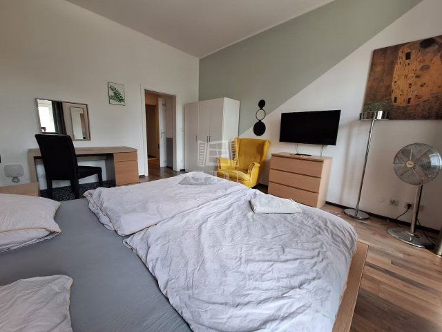 Eladó téglalakás, VI. kerületben, Szinyei Merse utcában