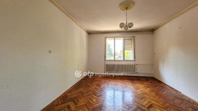Eladó családi ház, Balmazújvárosban 68.9 M Ft, 3+1 szobás