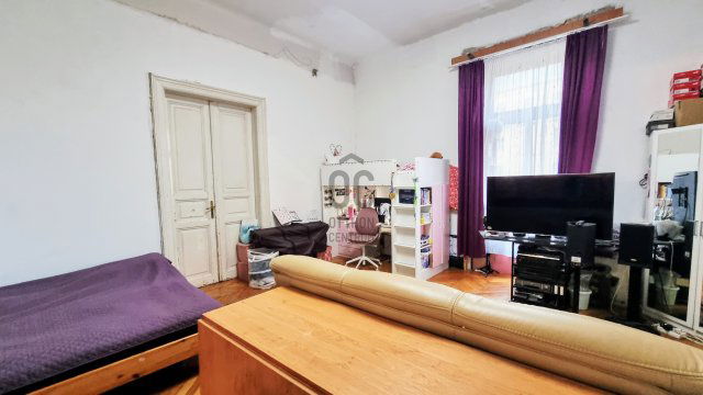 Eladó téglalakás, Budapesten, VII. kerületben, Rákóczi úton