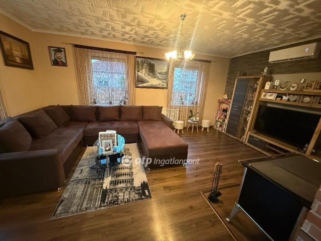 Eladó családi ház, Mezőkövesden 79.9 M Ft, 3 szobás