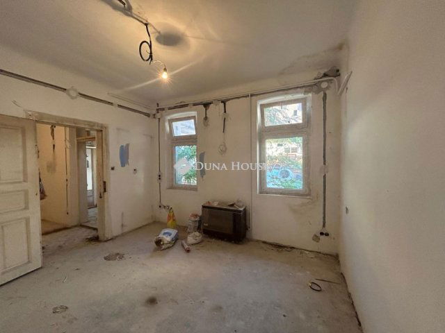 Eladó családi ház, Budapesten, XX. kerületben 32.9 M Ft