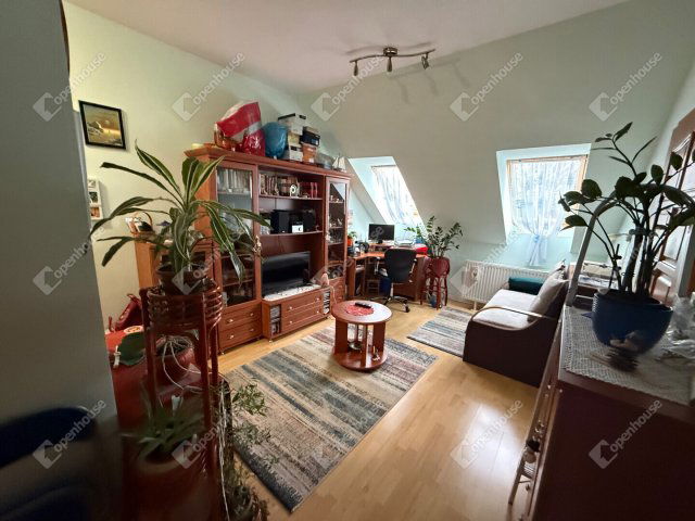 Eladó téglalakás, Kőszegen 31.9 M Ft, 2 szobás