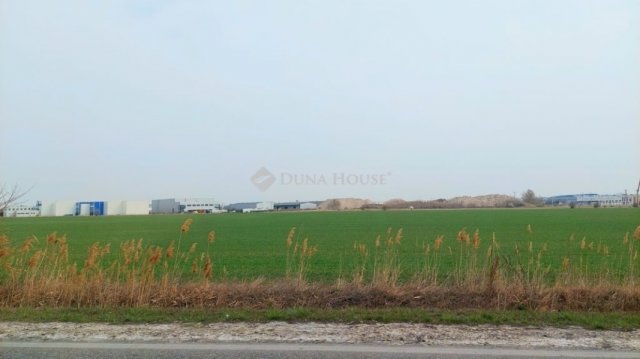 Eladó ipari ingatlan, Szigetszentmiklóson 1773.972 M Ft