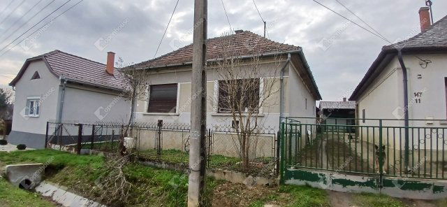 Eladó családi ház, Zalalövőn 15 M Ft, 3 szobás