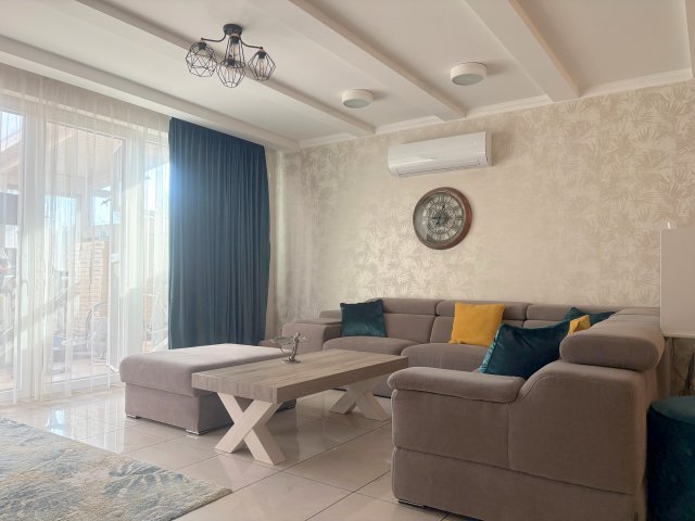 Eladó családi ház, Nyíregyházán 179 M Ft, 5 szobás