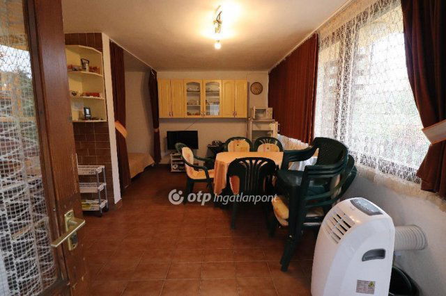 Eladó nyaraló, Csongrádon 29 M Ft, 1+2 szobás