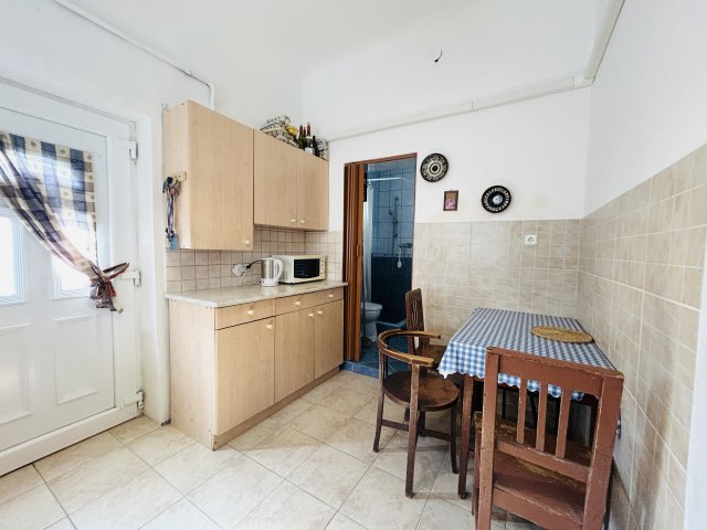 Eladó téglalakás, Vácon 43.9 M Ft, 1 szobás