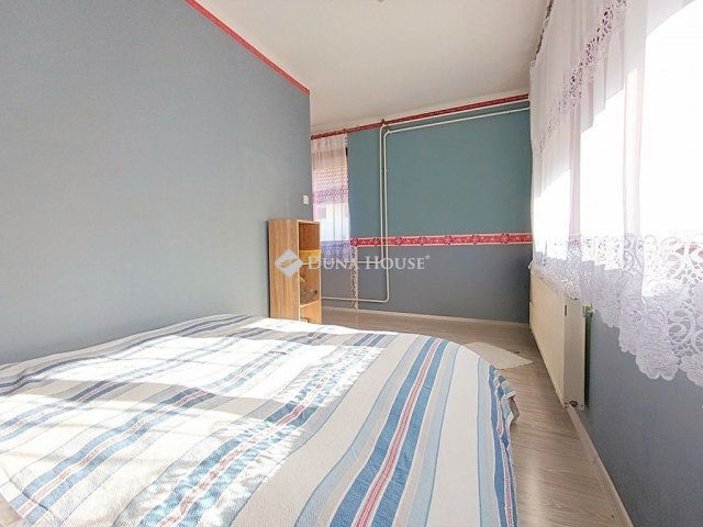 Eladó családi ház, Mohácson 99 M Ft, 4 szobás