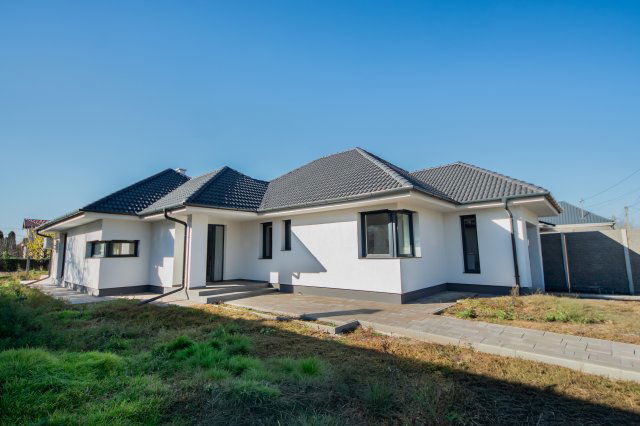 Eladó családi ház, Debrecenben 198.9 M Ft, 5 szobás