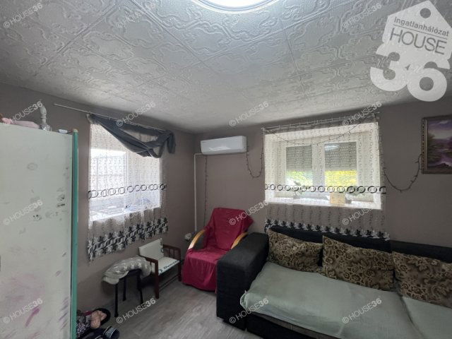 Eladó családi ház, Nagykőrösön 19.8 M Ft, 2 szobás