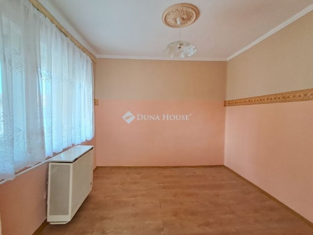 Eladó családi ház, Bocskaikerten 39 M Ft, 2 szobás