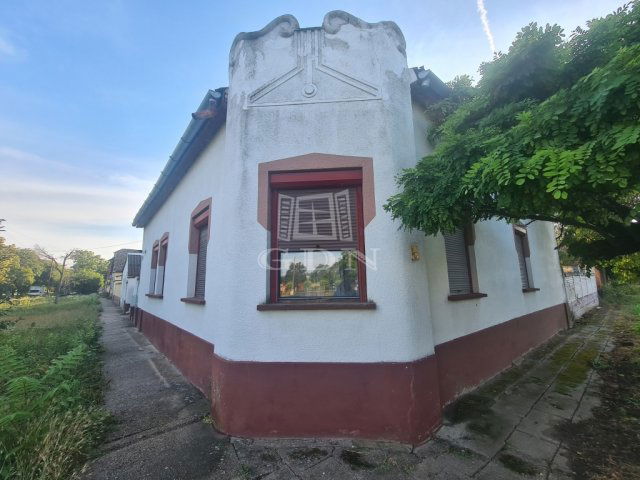 Eladó családi ház, Madarason 14.5 M Ft, 3 szobás