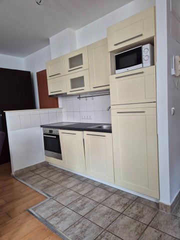 Kiadó téglalakás, albérlet, Budapesten, VI. kerületben