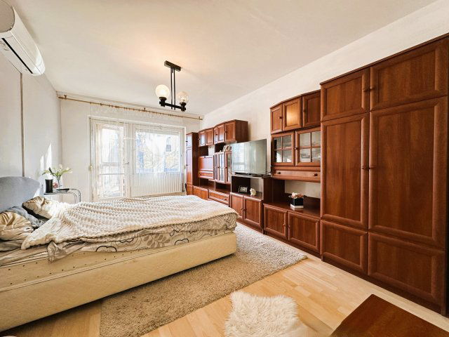 Eladó panellakás, Battonyán 20 M Ft, 2 szobás