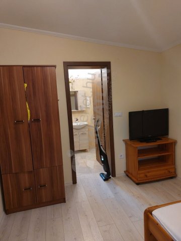 Kiadó családi ház, albérlet, III. kerületben, Rókavár utcában