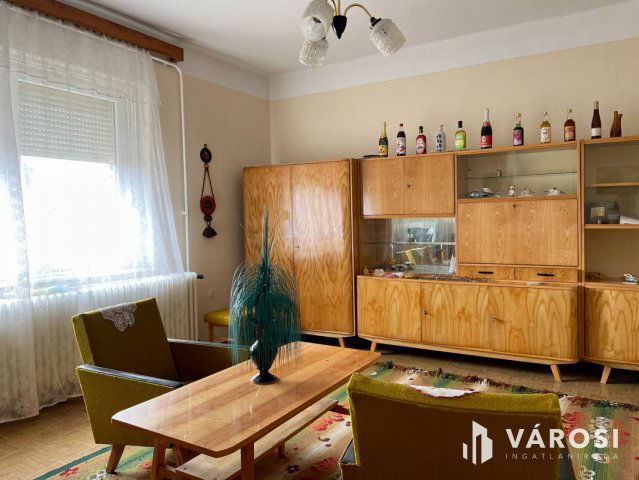 Eladó családi ház, Enyingen 29.9 M Ft, 1 szobás