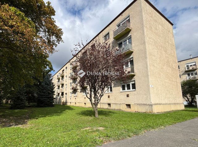 Eladó téglalakás, Szombathelyen, Hajnal utcában 41.9 M Ft