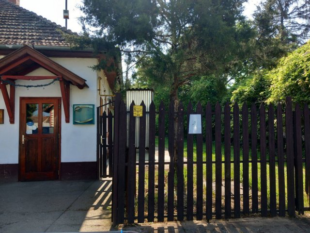 Eladó üzlethelyiség, Csanádapácán 16.5 M Ft