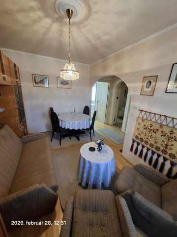 Eladó téglalakás, Egerben 59.6 M Ft, 2+1 szobás