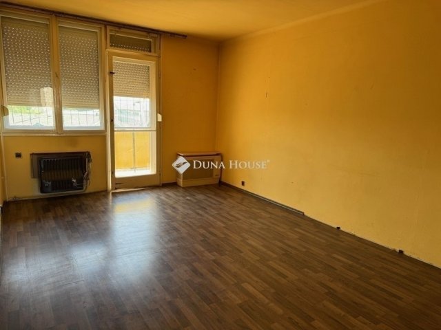 Eladó téglalakás, Debrecenben 42.9 M Ft, 2 szobás