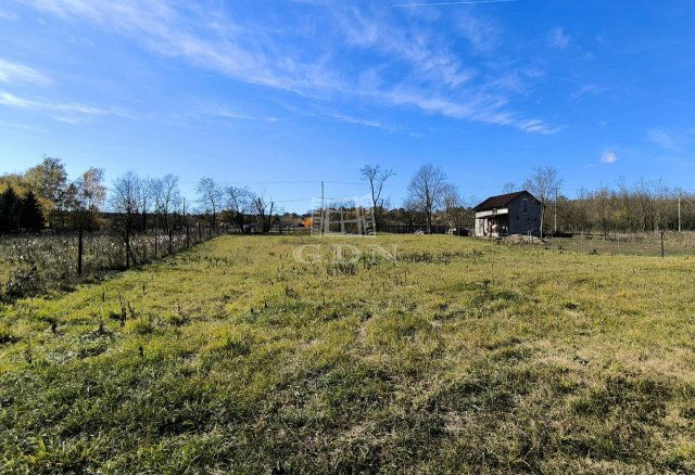 Eladó mezogazdasagi ingatlan, Domonyban 8.9 M Ft