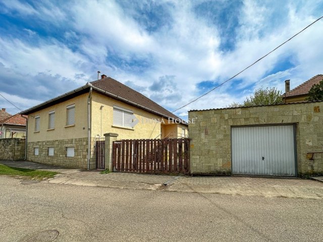 Eladó családi ház, Mádon 59.9 M Ft, 3 szobás