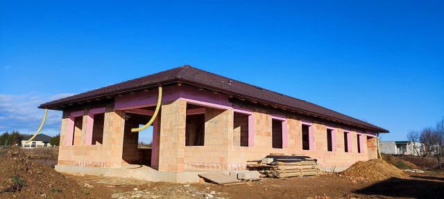 Eladó családi ház, Szombathelyen 149.9 M Ft, 5+2 szobás