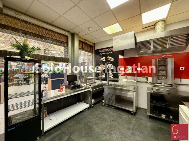 Kiadó üzlethelyiség, Budapesten, XV. kerületben 550 E Ft / hó