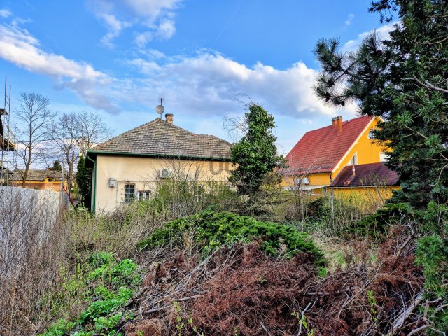 Eladó telek, Budapesten, XV. kerületben 89.99 M Ft