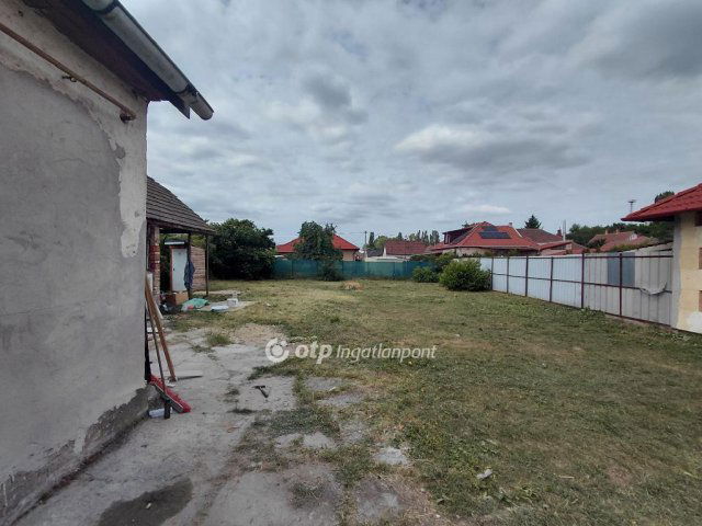 Eladó családi ház, Hatvanban 28 M Ft, 2+1 szobás