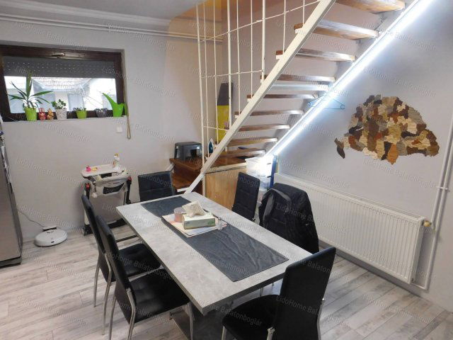 Eladó családi ház, Balatonbogláron 64.5 M Ft