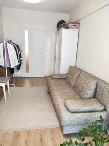 Eladó panellakás, Debrecenben 94.9 M Ft, 3 szobás