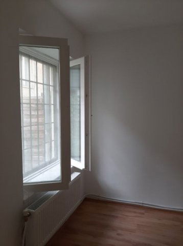 Eladó téglalakás, Szolnokon 40 M Ft, 2+1 szobás