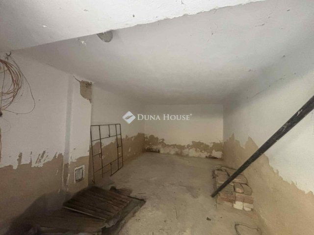 Eladó nyaraló, Abaligeten 24.9 M Ft, 3 szobás