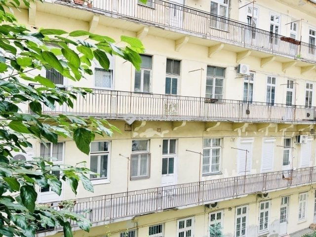 Eladó téglalakás, Budapesten, IX. kerületben 62.5 M Ft, 1 szobás