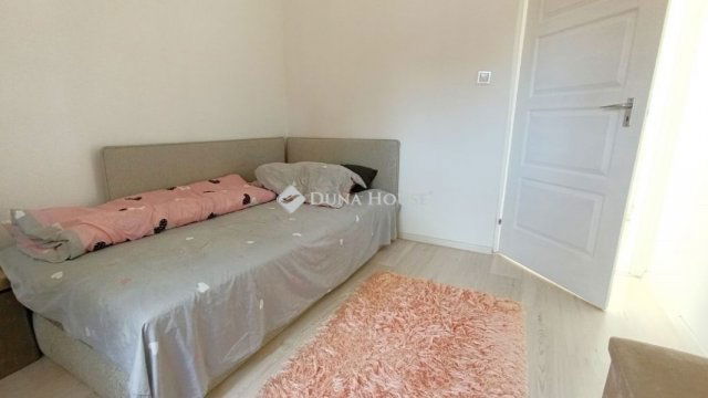 Eladó családi ház, Szajkon 55 M Ft, 5 szobás