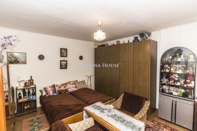 Eladó családi ház, Rumon 44.9 M Ft, 4 szobás