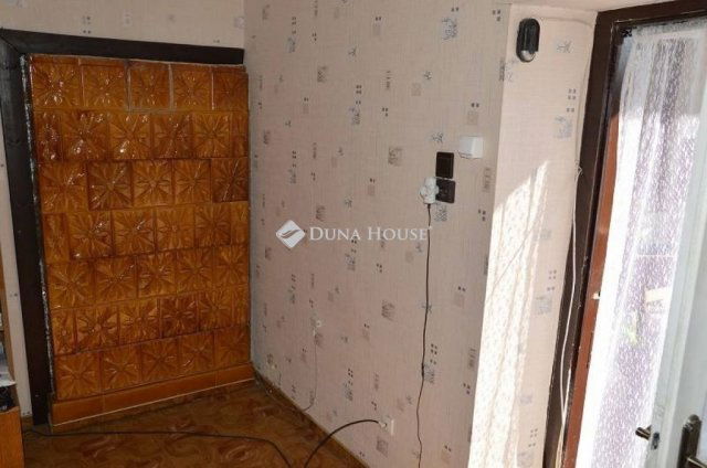 Eladó családi ház, Tápióbicskén 37.5 M Ft, 2 szobás