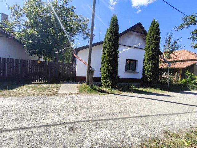Eladó családi ház, Nagykörűn 13.99 M Ft, 4 szobás