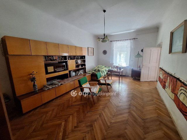 Eladó sorház, Mezőhegyesen 40 M Ft, 7 szobás