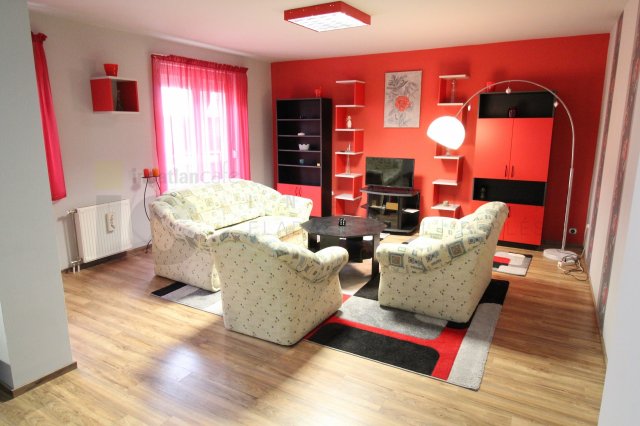 Eladó téglalakás, Szegeden, Bihari utcában 92 M Ft, 4 szobás