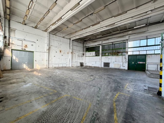 Kiadó ipari ingatlan, Vácon 243 E Ft / hó / költözzbe.hu