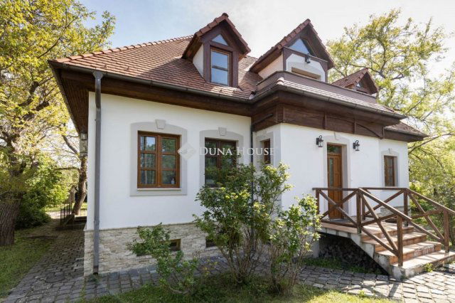 Eladó családi ház, Gárdonyban 159 M Ft, 7 szobás