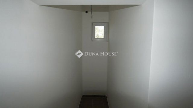 Eladó családi ház, Zalaszentivánon 130 M Ft, 2 szobás